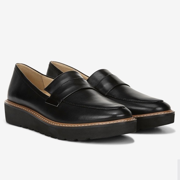 Naturalizer ADILINE LOAFER in black - Picture 1 of 8